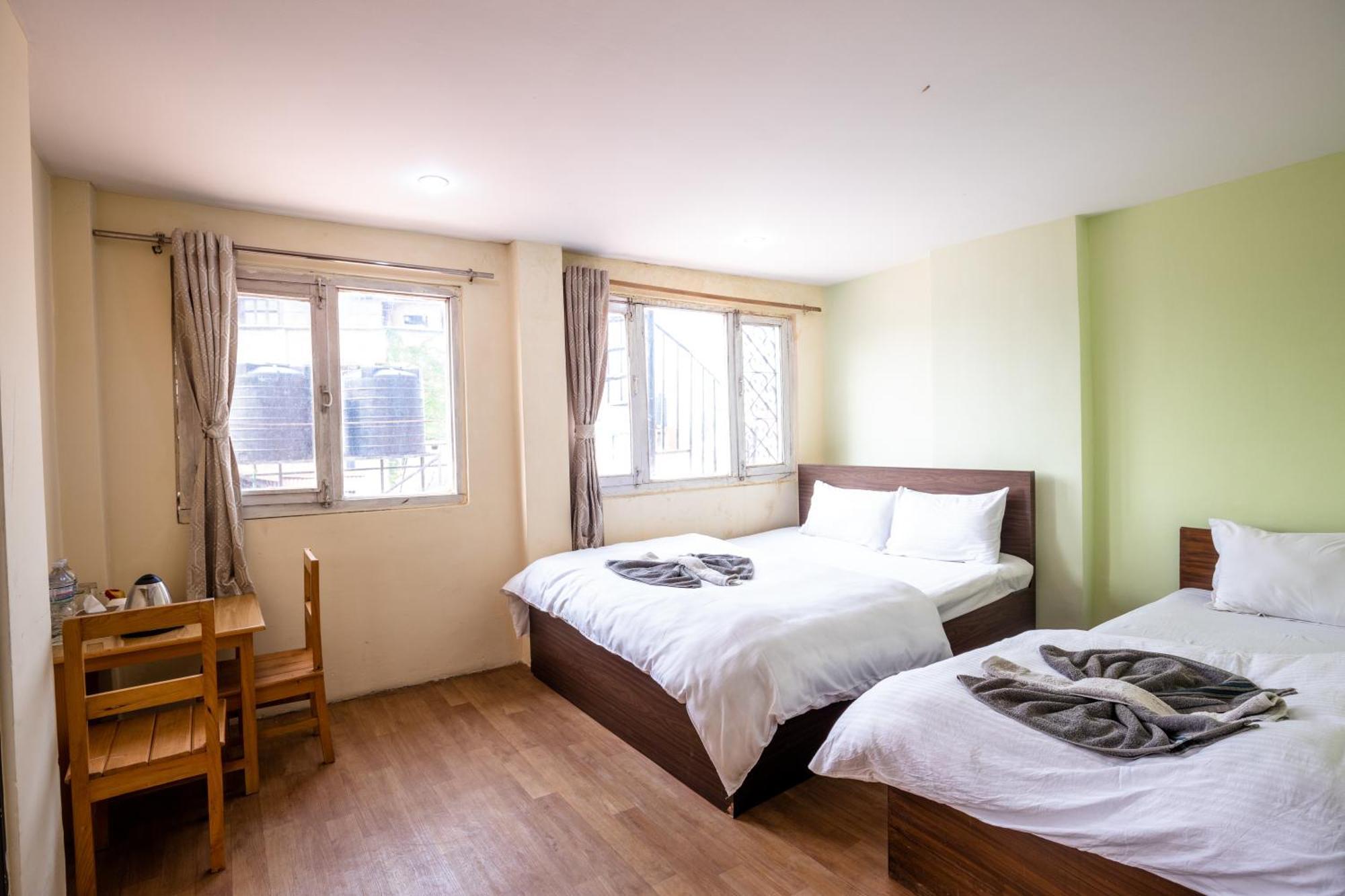 Hotel Harmony & Little Bites Bistro Jawlakhel Eksteriør billede